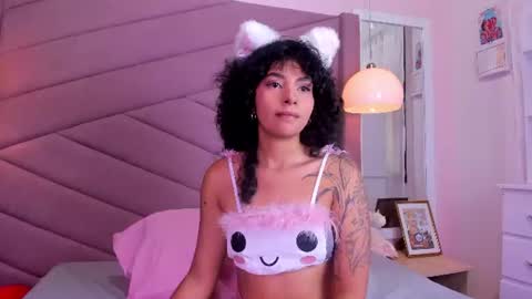Snapshot of iris_licht chatting on July 16, 2026, 3:18 pm Iris Licht online show from July 16, 2026, 3:18 pm