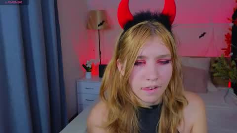 Iris  online show from October 25, 2025, 10:45 am