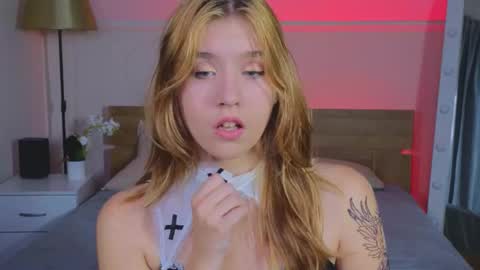 Iris  online show from November 23, 2025, 9:53 am