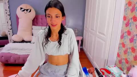 Iris online show from January 10, 2025, 7:32 pm