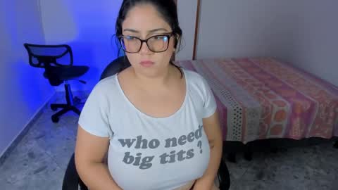 Iris online show from September 10, 2025, 2:39 pm