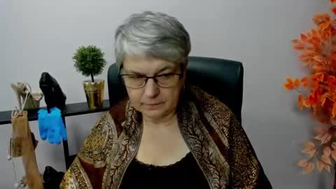 Snapshot of iris_xdesire chatting on January 15, 2025, 11:00 am I R I S online show from January 15, 2025, 11:00 am