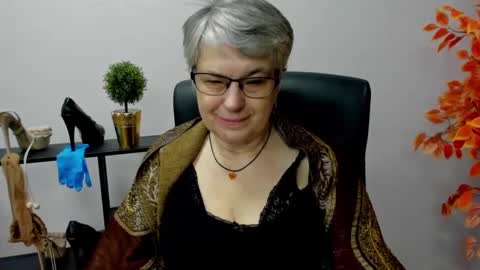 Snapshot of iris_xdesire chatting on January 27, 2025, 7:14 am I R I S online show from January 27, 2025, 7:14 am