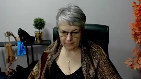 Snapshot of iris_xdesire chatting on February 21, 2025, 1:33 pm I R I S online show from February 21, 2025, 1:33 pm