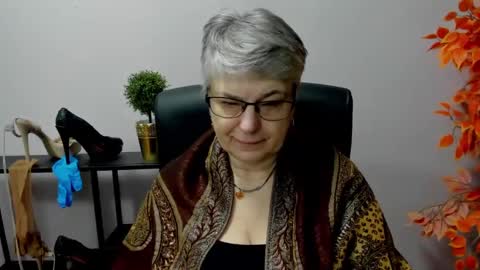 Snapshot of iris_xdesire chatting on February 25, 2025, 7:20 am I R I S online show from February 25, 2025, 7:20 am