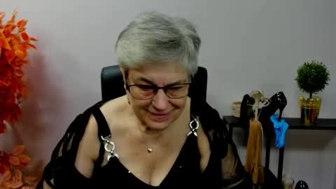 Snapshot of iris_xdesire chatting on November 3, 2025, 7:09 am I R I S online show from November 3, 2025, 7:09 am