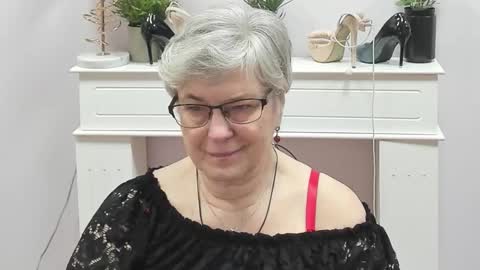 Snapshot of iris_xdesire chatting on February 20, 2026, 7:10 am I R I S online show from February 20, 2026, 7:10 am