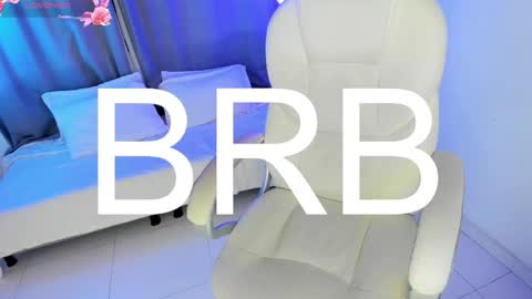 irisbeel online show from March 18, 2026, 3:42 am