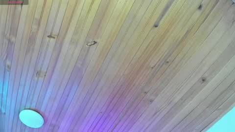 irisbeel online show from April 22, 2026, 3:31 am