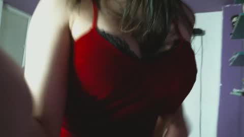 Snapshot of irisbell_ chatting on February 1, 2025, 12:37 pm Camilla online show from February 1, 2025, 12:37 pm