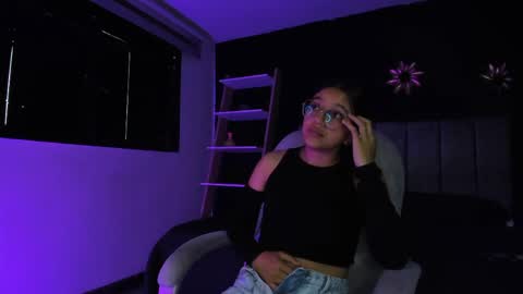 Iris Fyre  online show from April 20, 2026, 12:41 pm