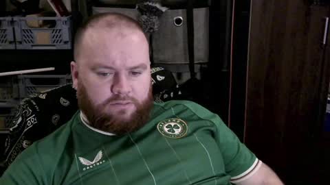 twitter theirishman205 online show from December 6, 2024, 4:06 pm