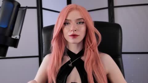 Miss Iris Fansly Miss Iris new inst.  online show from February 27, 2025, 11:10 am