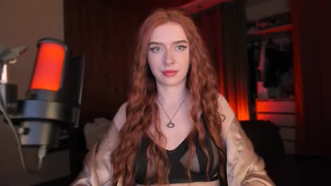 Miss Iris Fansly Miss Iris new inst.  online show from October 21, 2025, 6:08 pm