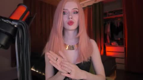 Miss Iris Fansly Miss Iris new inst.  online show from December 5, 2025, 9:00 pm