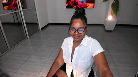 Rose  online show from June 5, 2026, 9:04 am
