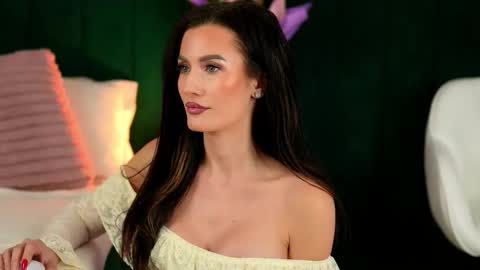 Maria online show from November 5, 2025, 10:32 pm