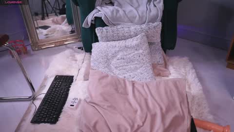 Maria online show from December 29, 2024, 4:16 am