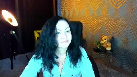 Snapshot of irissmoon1 chatting on May 22, 2026, 11:38 am Iris online show from May 22, 2026, 11:38 am