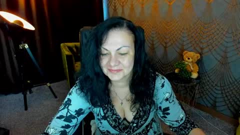 Snapshot of irissmoon1 chatting on June 3, 2026, 5:54 am Iris online show from June 3, 2026, 5:54 am
