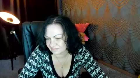 Snapshot of irissmoon1 chatting on June 8, 2026, 5:41 am Iris online show from June 8, 2026, 5:41 am