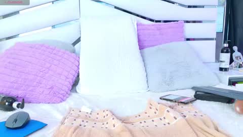 Iris online show from February 15, 2025, 5:50 pm