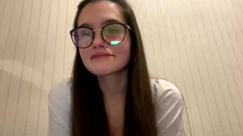 irisss31 online show from February 27, 2025, 6:53 pm