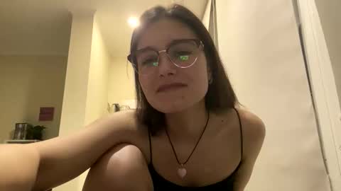 Snapshot of irisss31 chatting on May 23, 2026, 6:45 pm irisss31 online show from May 23, 2026, 6:45 pm