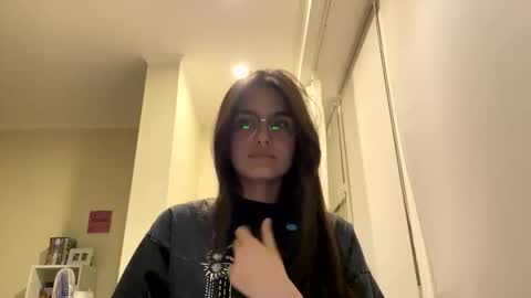 Snapshot of irisss31 chatting on June 5, 2026, 7:30 pm irisss31 online show from June 5, 2026, 7:30 pm