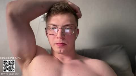 Iron online show from November 4, 2025, 9:58 pm