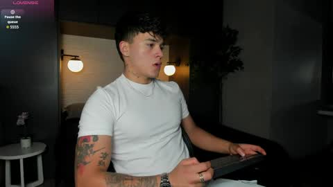 Iron Tous online show from April 24, 2026, 10:12 pm