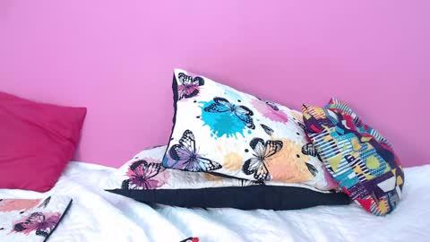 Sandy  online show from February 3, 2025, 12:04 am