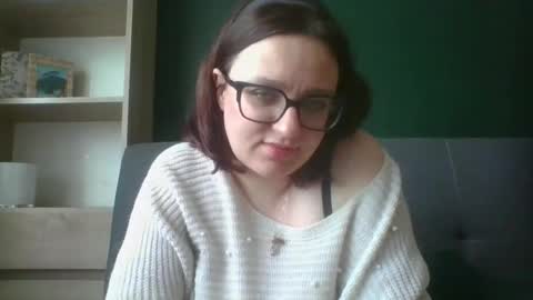 Paris online show from May 5, 2026, 5:37 am