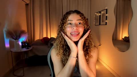 isa_____ online show from February 4, 2025, 12:19 am