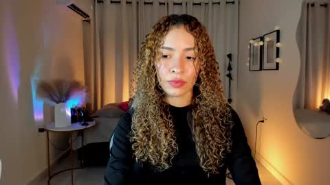 isa_____ online show from February 8, 2025, 1:43 am