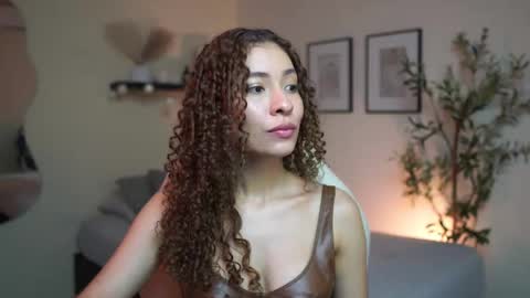 isa_____ online show from March 9, 2026, 9:30 pm