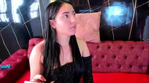 Isa and Natasha online show from February 11, 2026, 12:32 pm