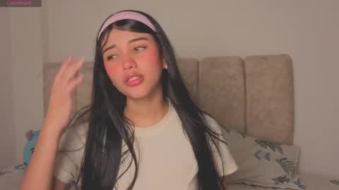 Snapshot of isa_dolly chatting on May 28, 2026, 10:18 pm Isa Dolly online show from May 28, 2026, 10:18 pm
