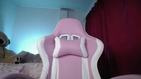 Isabella  online show from September 11, 2025, 10:48 am