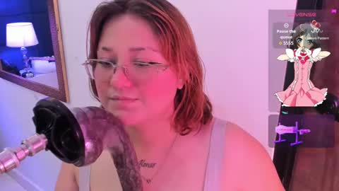 Snapshot of isa_grey_ chatting on September 24, 2025, 4:38 am Isa online show from September 24, 2025, 4:38 am