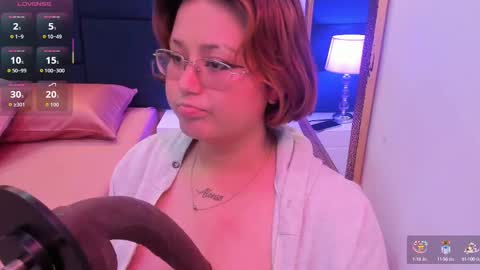 Snapshot of isa_grey_ chatting on October 5, 2025, 4:11 am Isa online show from October 5, 2025, 4:11 am