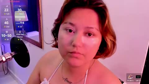 Snapshot of isa_grey_ chatting on October 12, 2025, 3:49 am Isa online show from October 12, 2025, 3:49 am