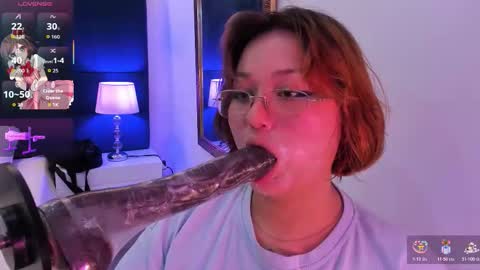 Snapshot of isa_grey_ chatting on October 17, 2025, 10:34 pm Isa online show from October 17, 2025, 10:34 pm