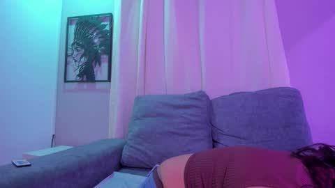 Isabella online show from January 18, 2026, 12:31 pm