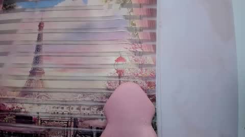    online show from October 18, 2025, 3:31 am