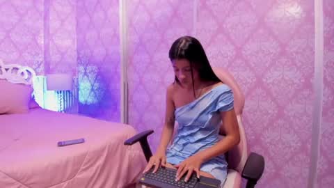    online show from June 25, 2026, 10:31 am