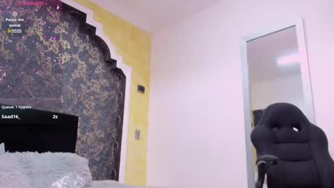 Snapshot of isa_little_star chatting on February 24, 2025, 3:31 pm Isa online show from February 24, 2025, 3:31 pm