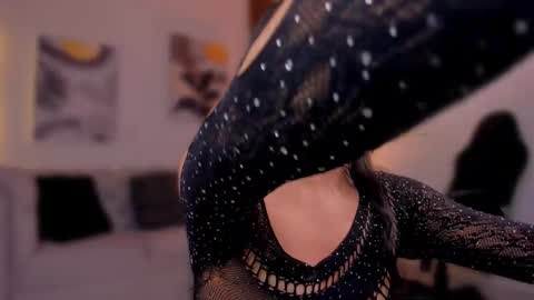 Snapshot of isa_little_star chatting on November 20, 2025, 8:19 pm Isa online show from November 20, 2025, 8:19 pm