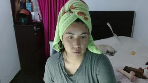 Isa online show from September 29, 2025, 3:33 am