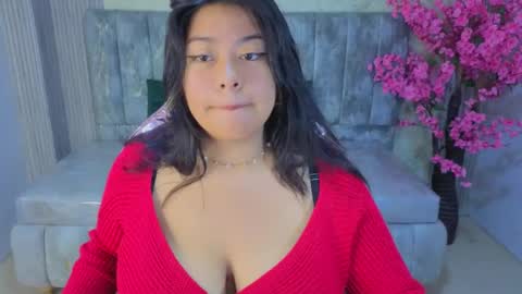 Snapshot of isa_s chatting on May 15, 2026, 2:13 pm Isa online show from May 15, 2026, 2:13 pm